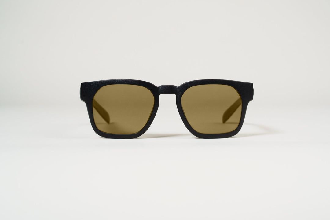 images/dav-blk-fr-b15.jpg