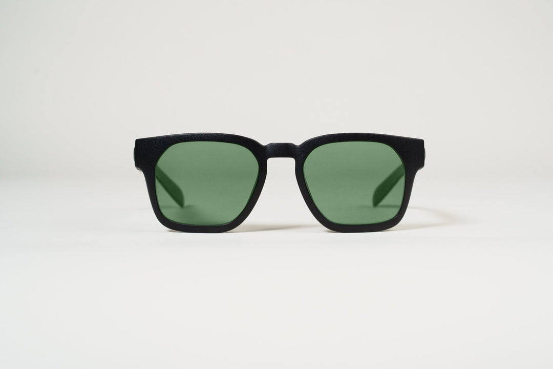 images/dav-blk-fr-gr15.jpg