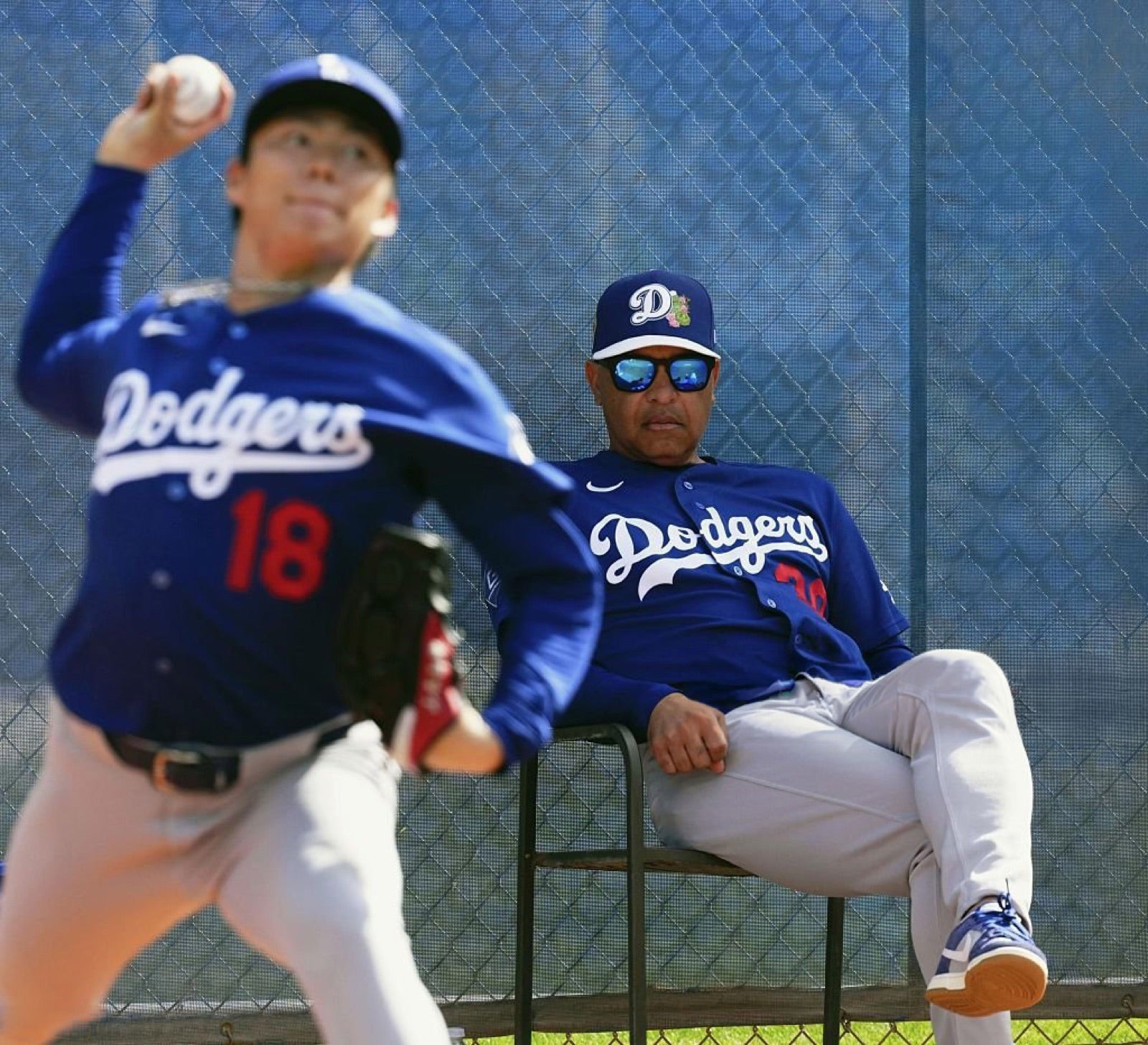 Dave Roberts wearing basn5 Davenport sunglasses in Gray 15 Blue Mirror watching a bullpen session